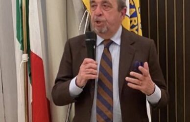 Il giornalista e scrittore Mario Paternostro presenta il suo ultimo libro  “Strasse – Luoghi della memoria o memoria dei luoghi?”